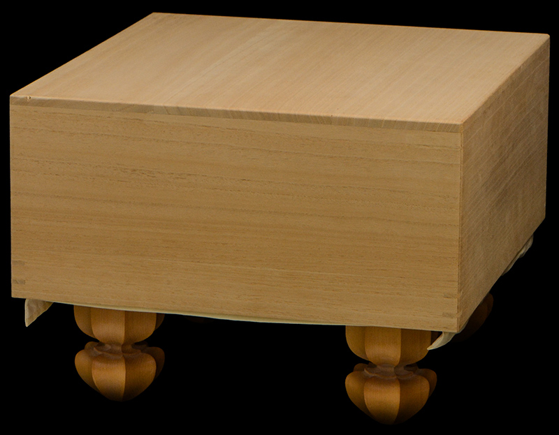 榧六寸碁盤 国産本榧足付将棋盤 6寸9分（天地柾） sa60036 | 前川榧碁盤店