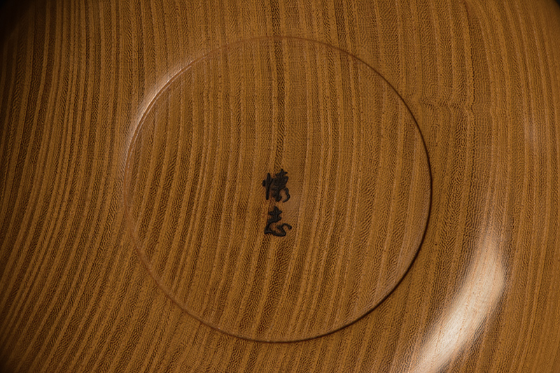ケヤキ碁笥　極上（38号）の底