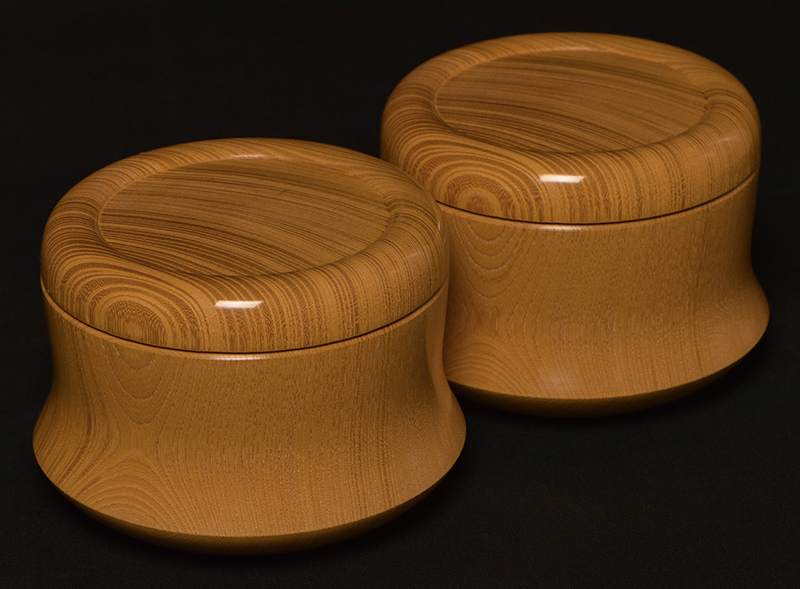 ケヤキ本因坊型碁笥　極上（38号）