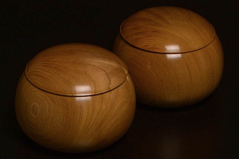 ケヤキ碁笥・杢 極上（36号） | 前川榧碁盤店