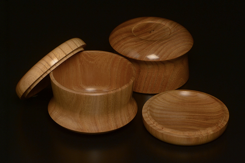 栴檀本因坊型碁笥　極上（36号）の内側