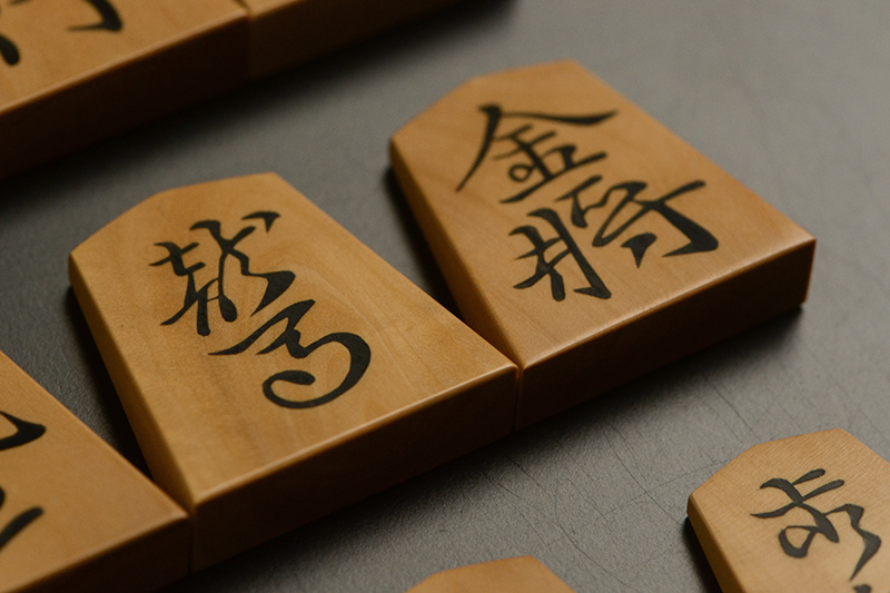 中国美術　琴棋書画4枚セット　文鎮　金属工芸　浮彫　刻印あり　厚重　コレクション 中国美術 時代物 文鎮 刻印あり 古玩 浮き彫り 厚重 文房 細工 四大